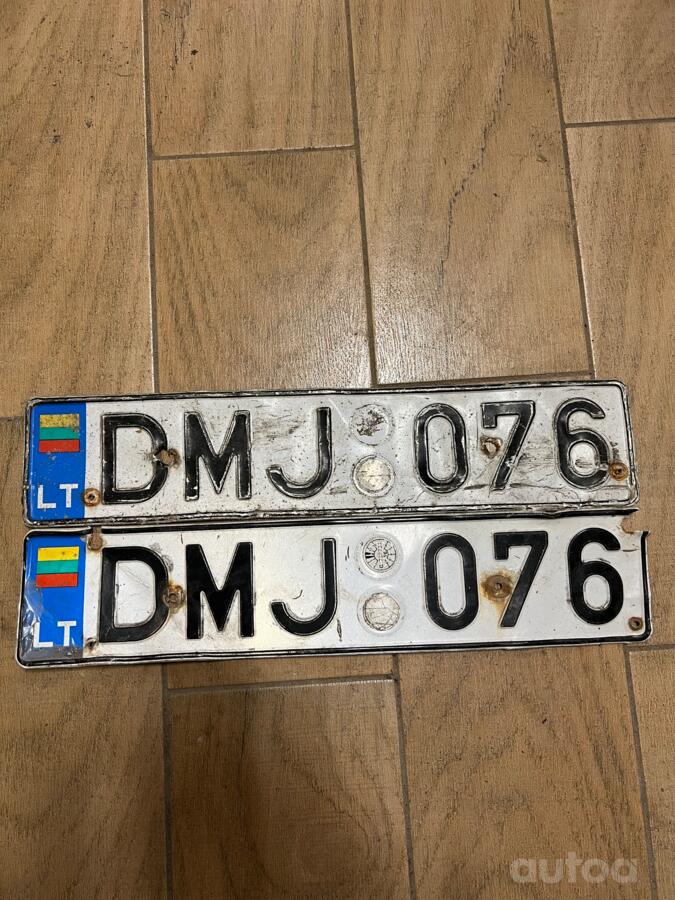 DMJ076