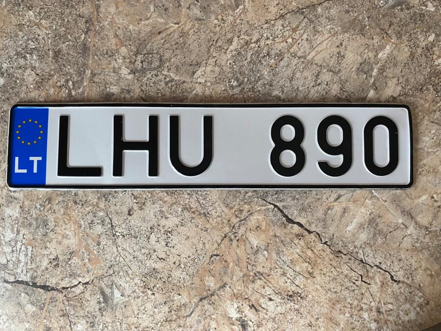 LHU890