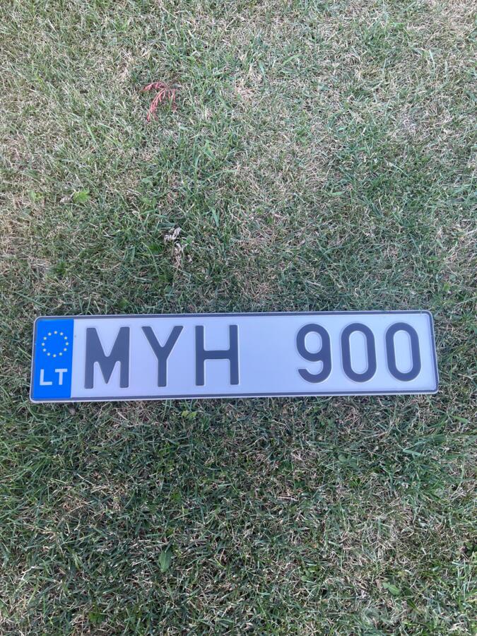 MYH900