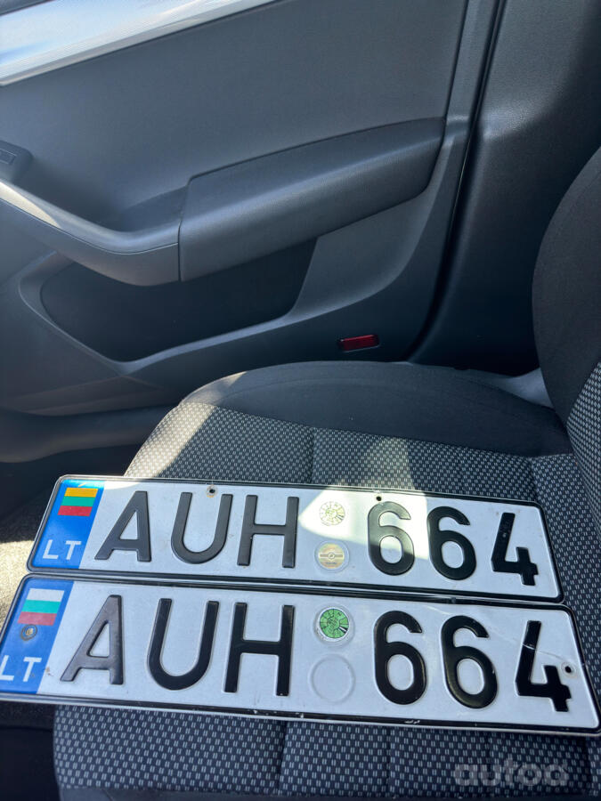 AUH 664