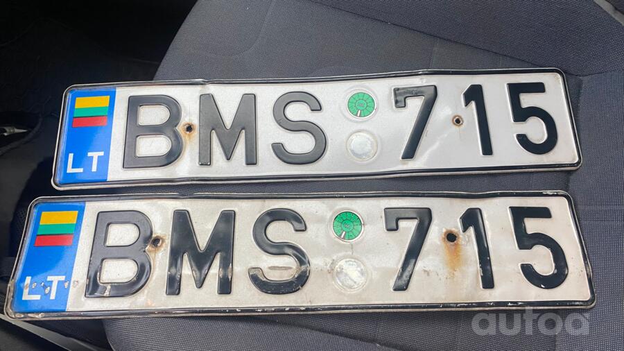 BMS715