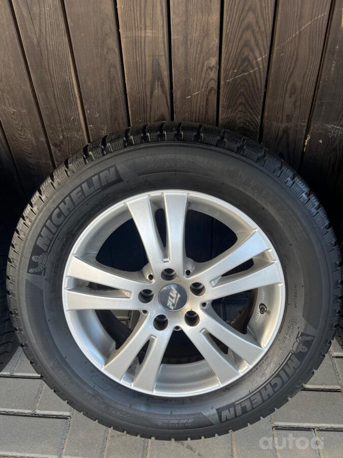 Ford kuga, valuveljed