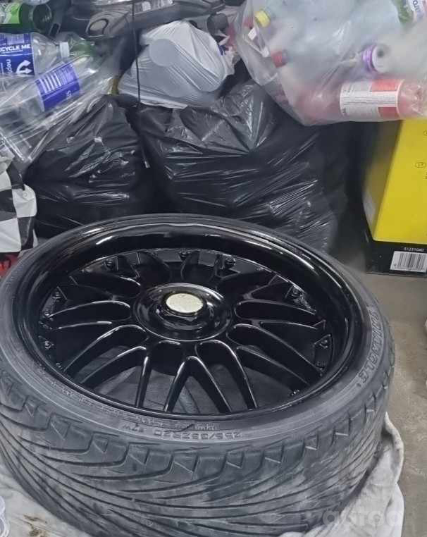 Keskin, valuveljed
