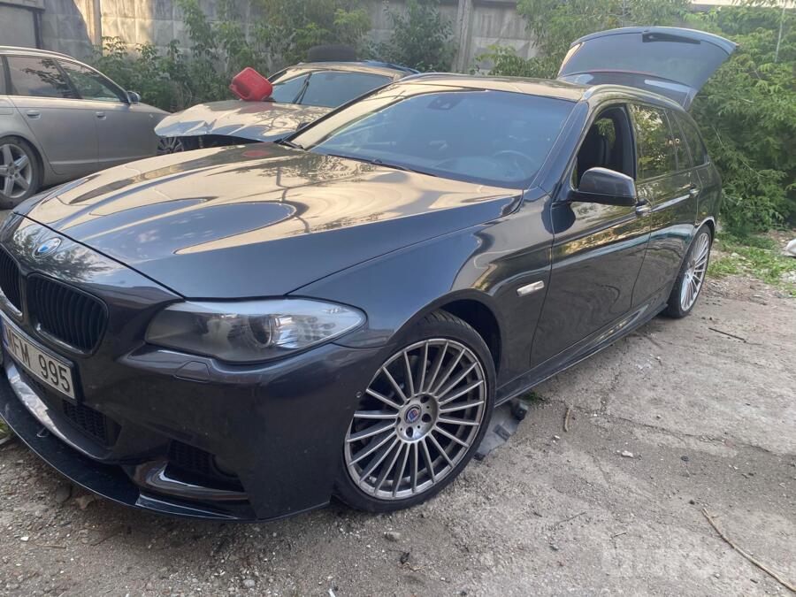 Alpina, valuveljed