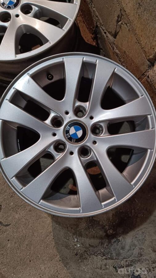 BMW, valuveljed