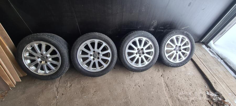 Volvo, valuveljed