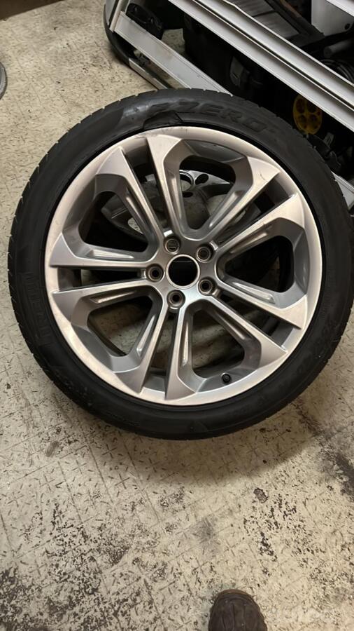 Audi, valuveljed