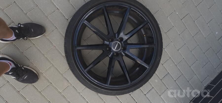 Vossen, valuveljed