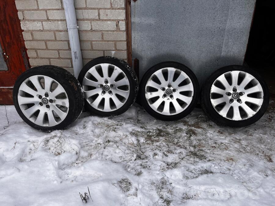 Opel Insignia, valuveljed