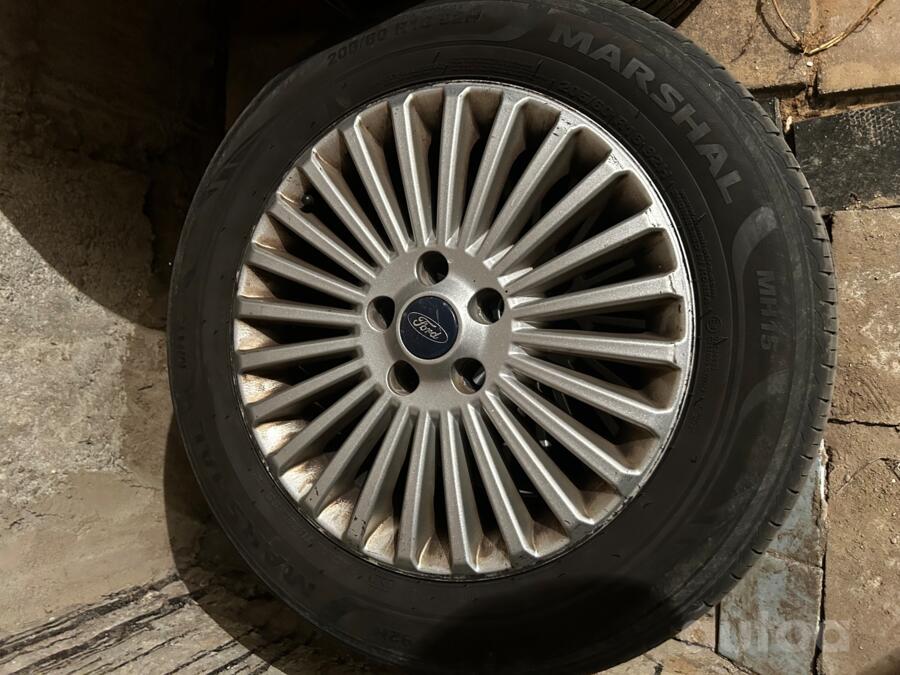 Ford, valuveljed