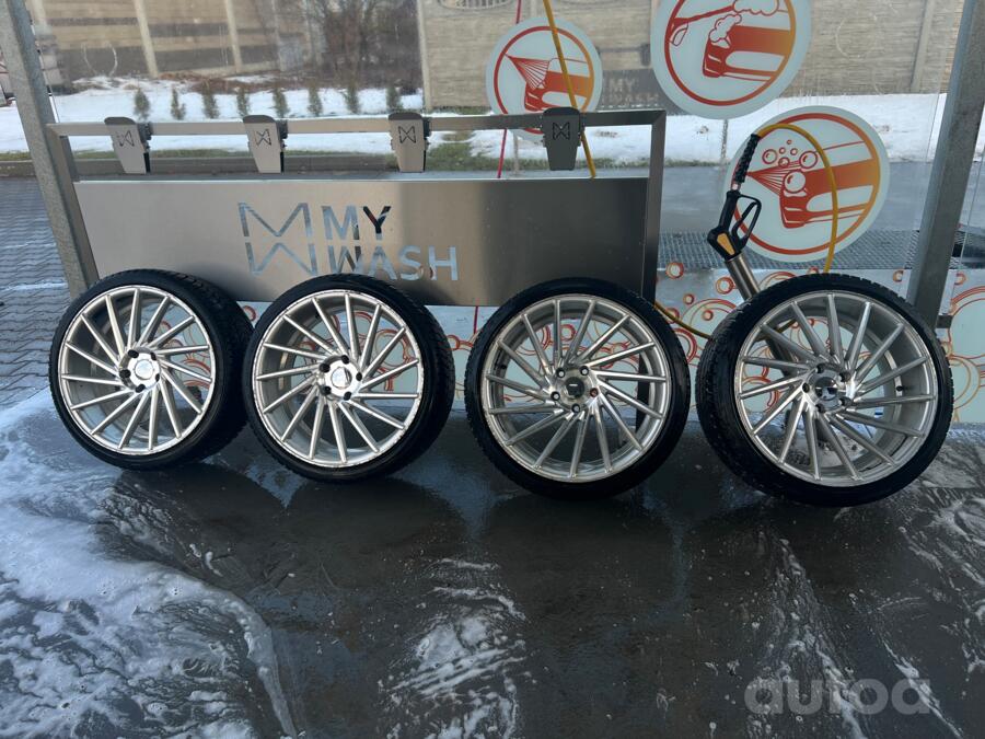 Vossen replikos su padangom, valuveljed