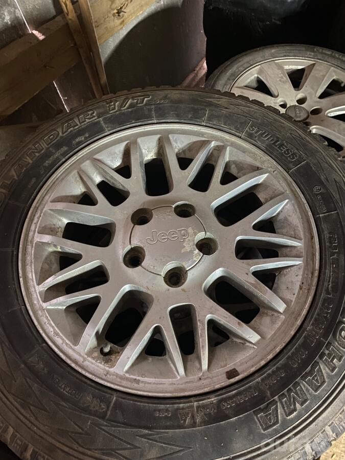 Jeep, valuveljed