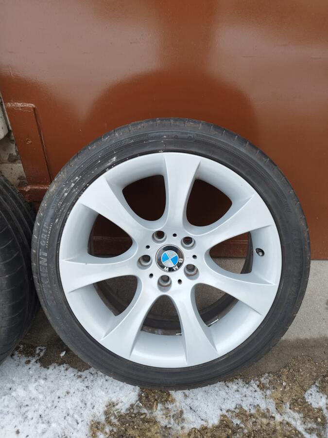 Bmw, valuveljed