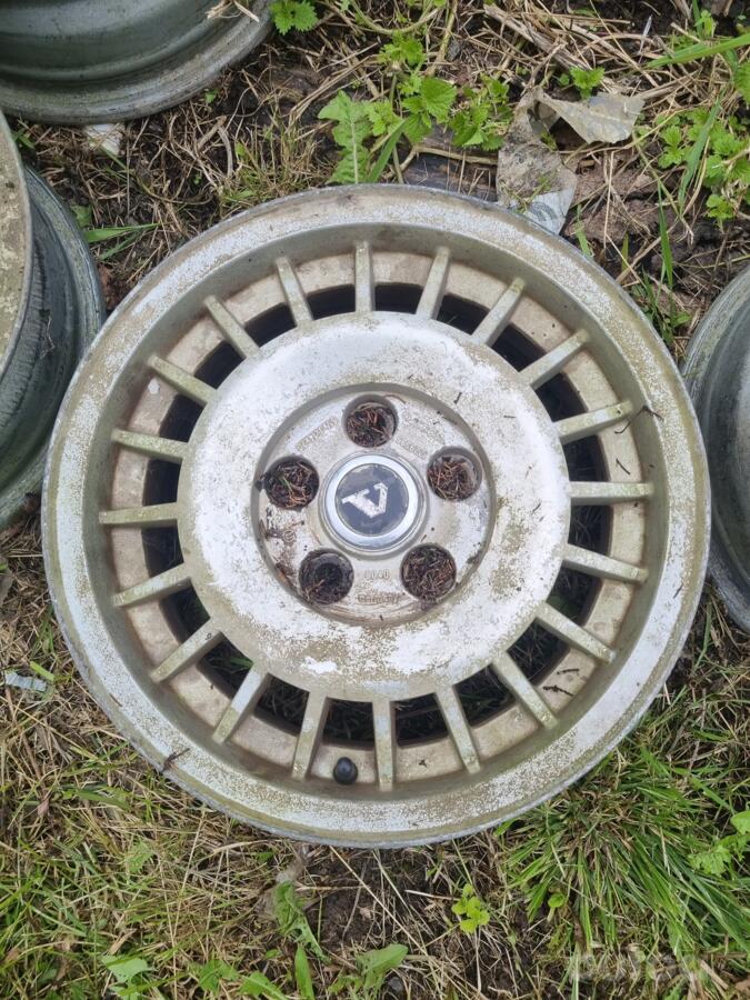 Volvo, valuveljed