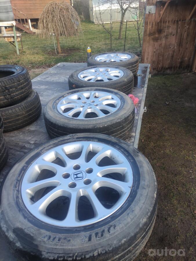 Honda, valuveljed