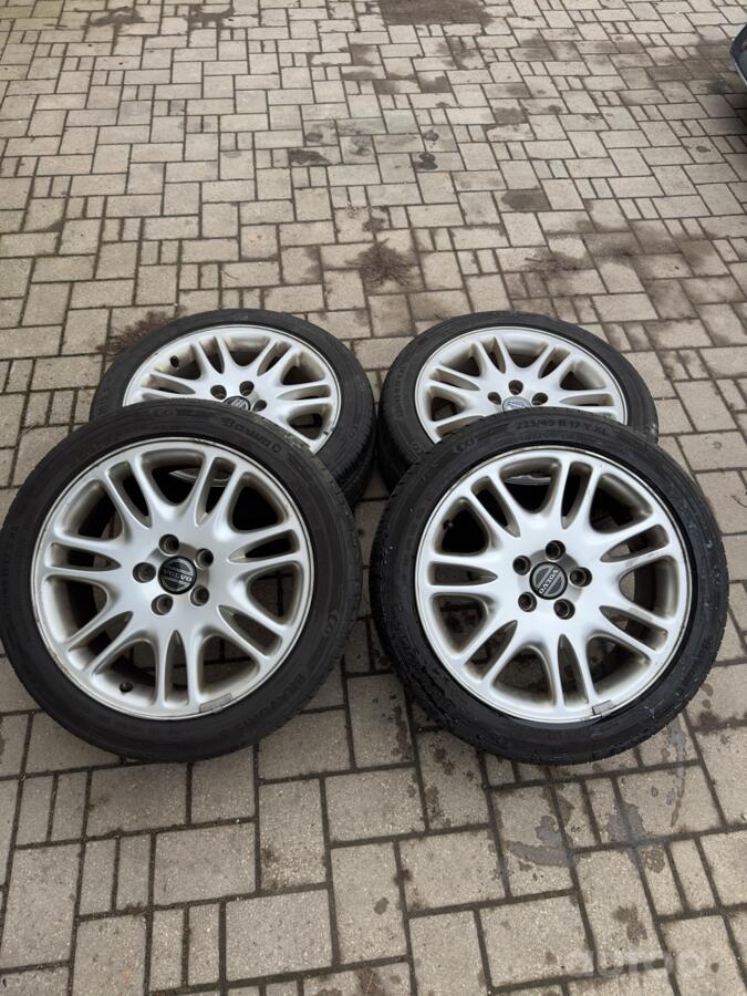 Volvo, valuveljed