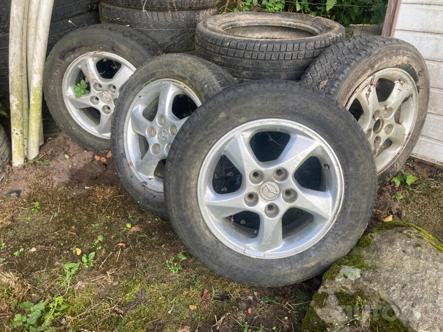 Mazda, valuveljed