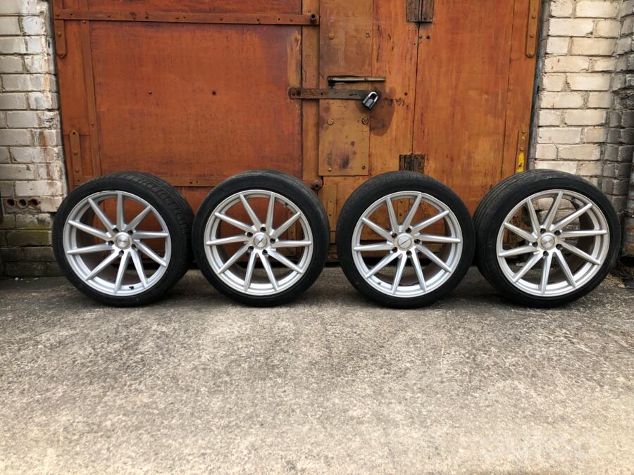 Vossen, valuveljed