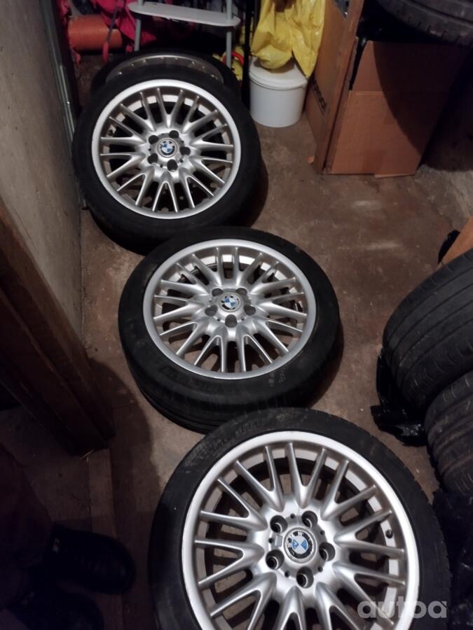 BMW, valuveljed