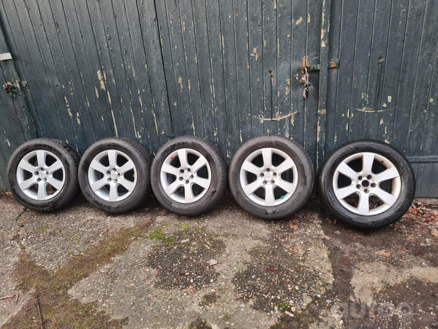 Hyundai, valuveljed