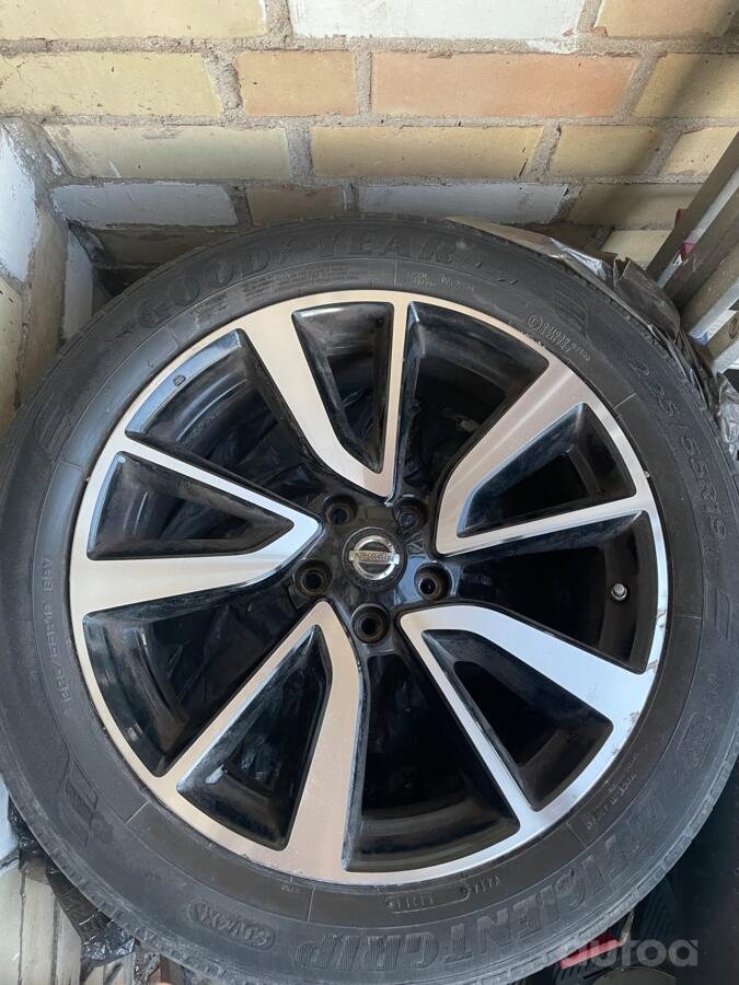 Nissan, valuveljed