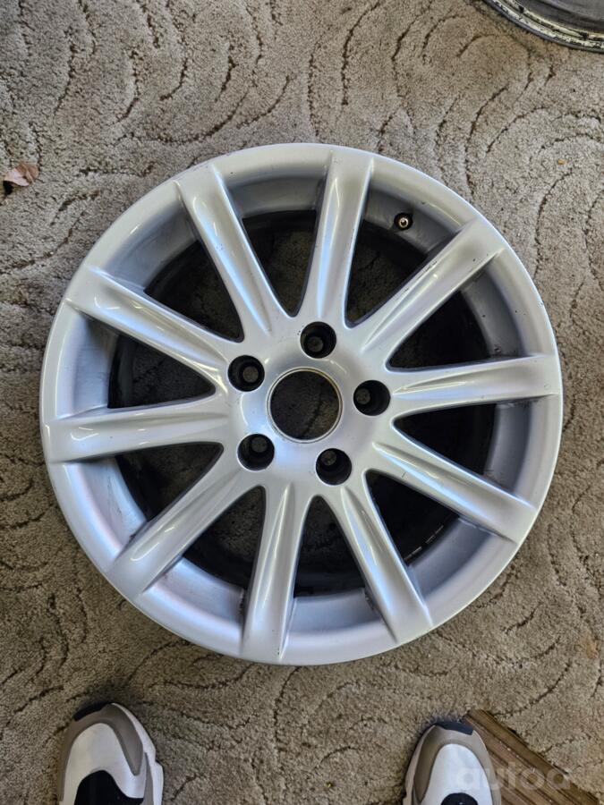 Bmw, valuveljed