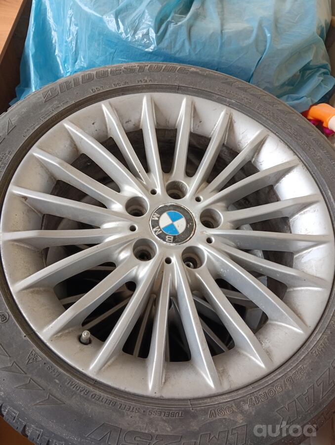 BMW, valuveljed