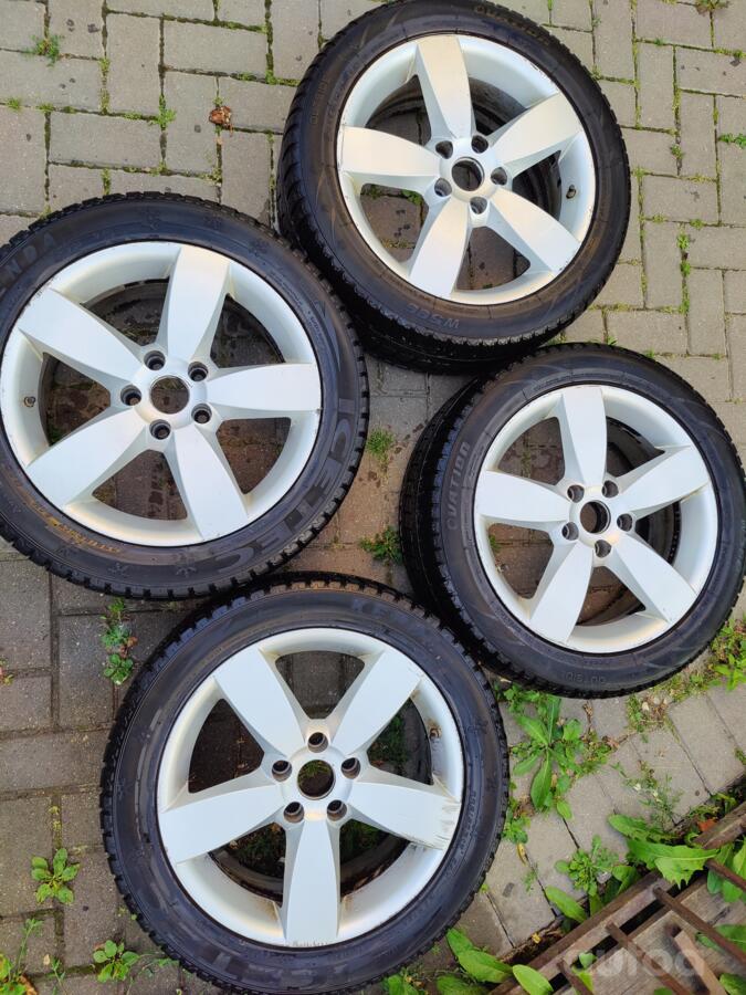 Toyota, valuveljed