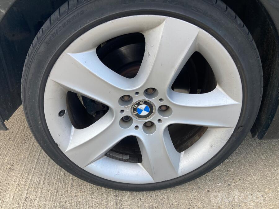 BMW, valuveljed
