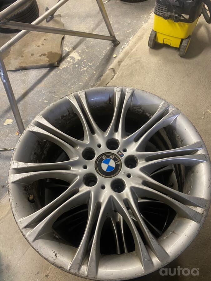 Bmw, valuveljed