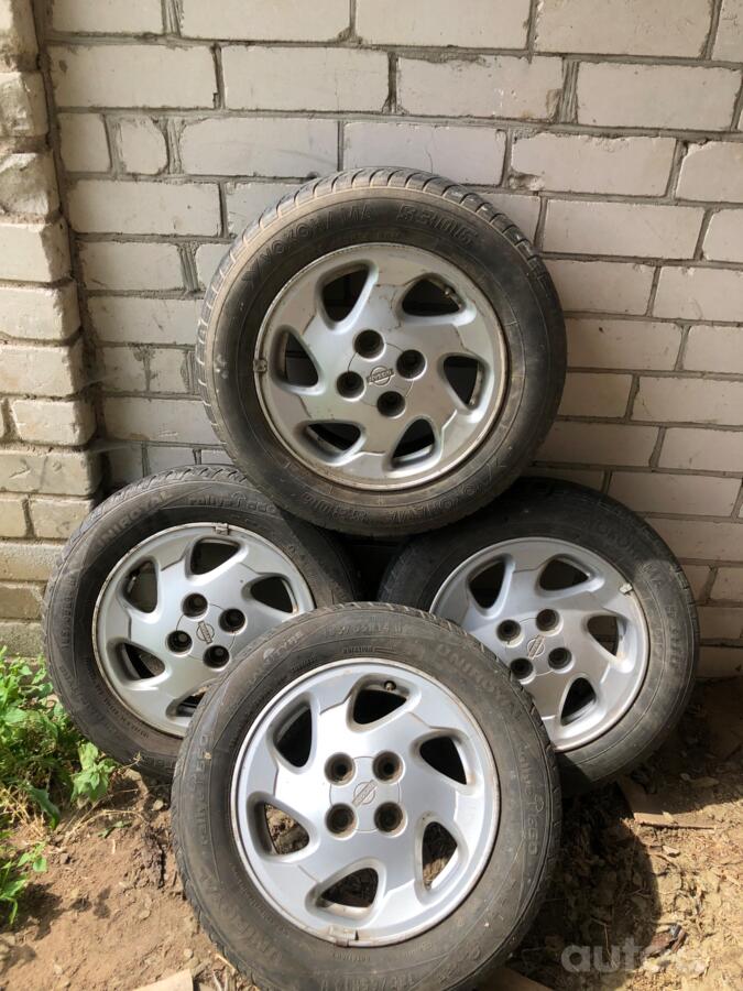 Nissan, valuveljed