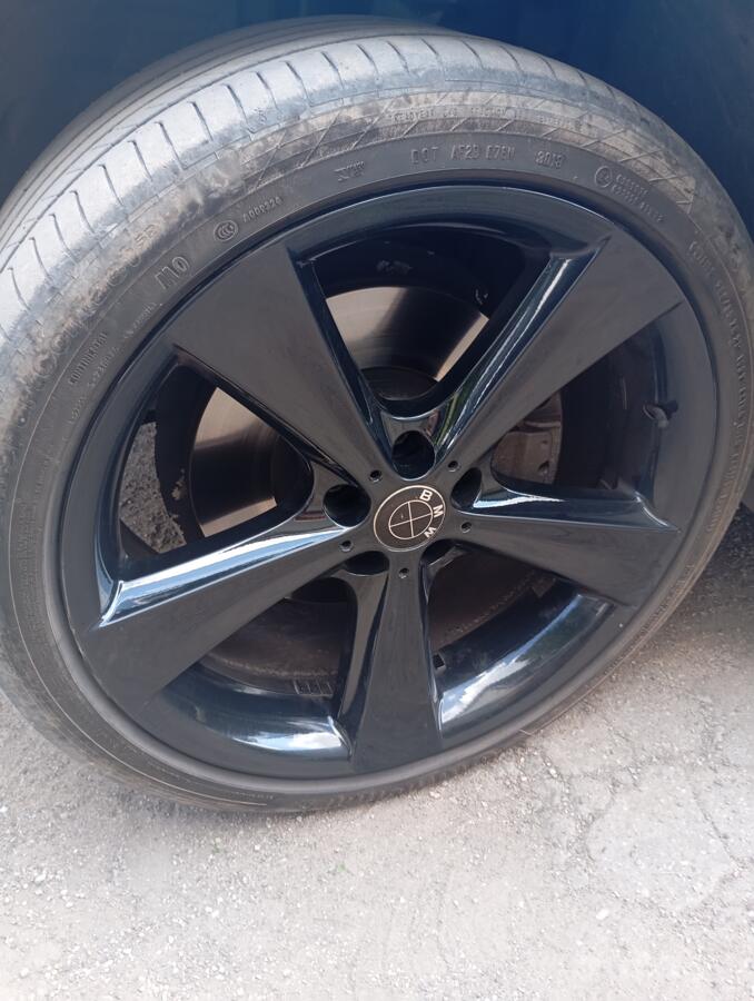 Bmw, valuveljed