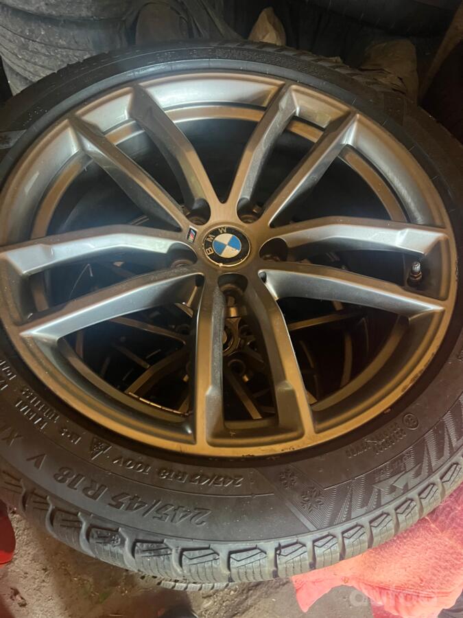 Bmw, valuveljed