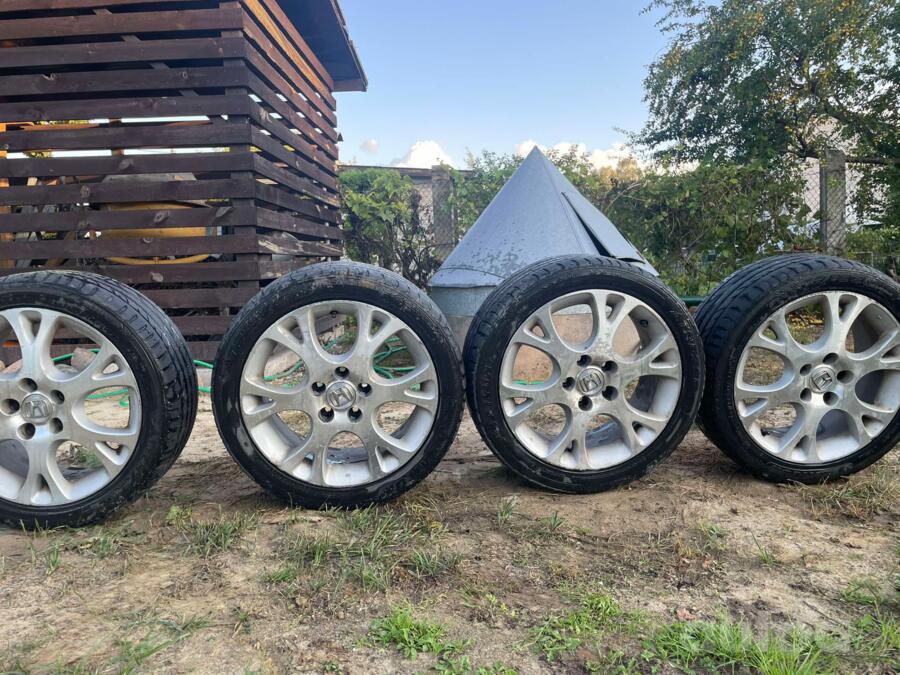 Honda accord, valuveljed