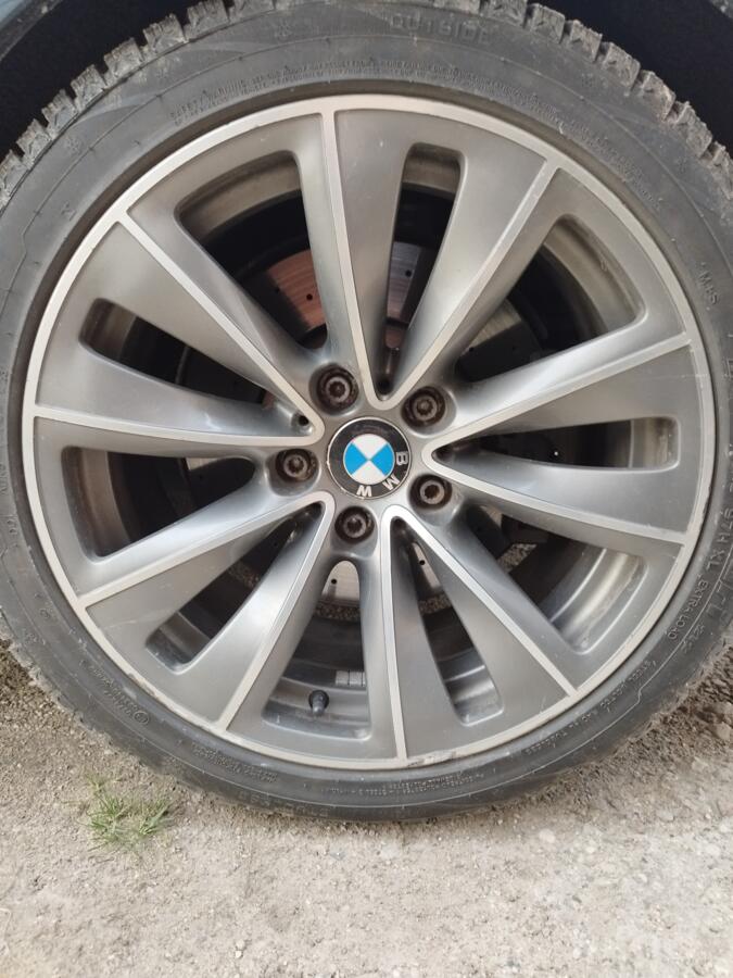Bmw, valuveljed