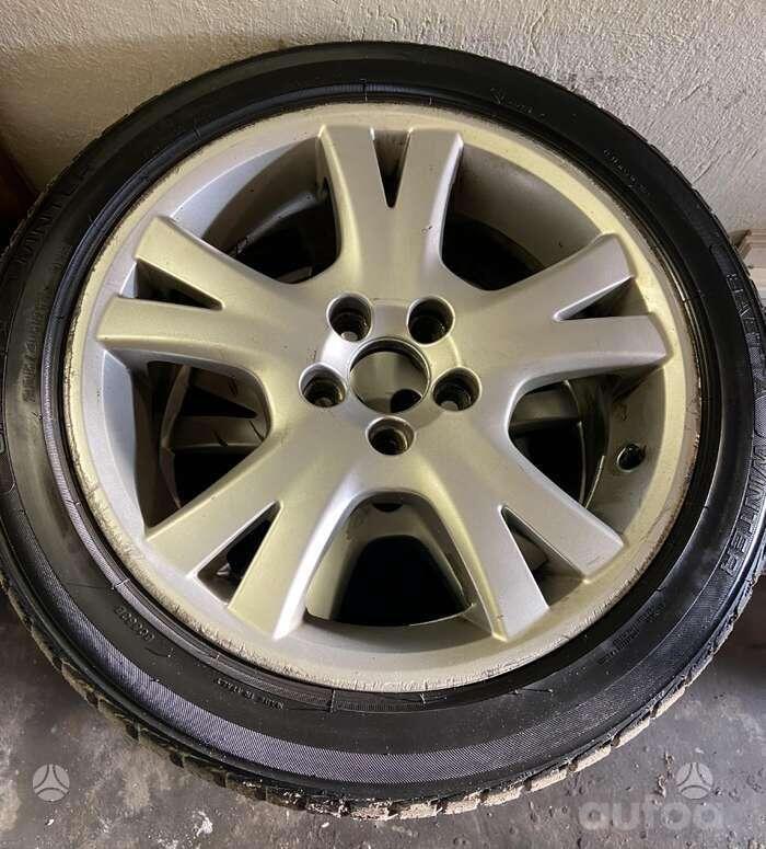 Volvo, valuveljed