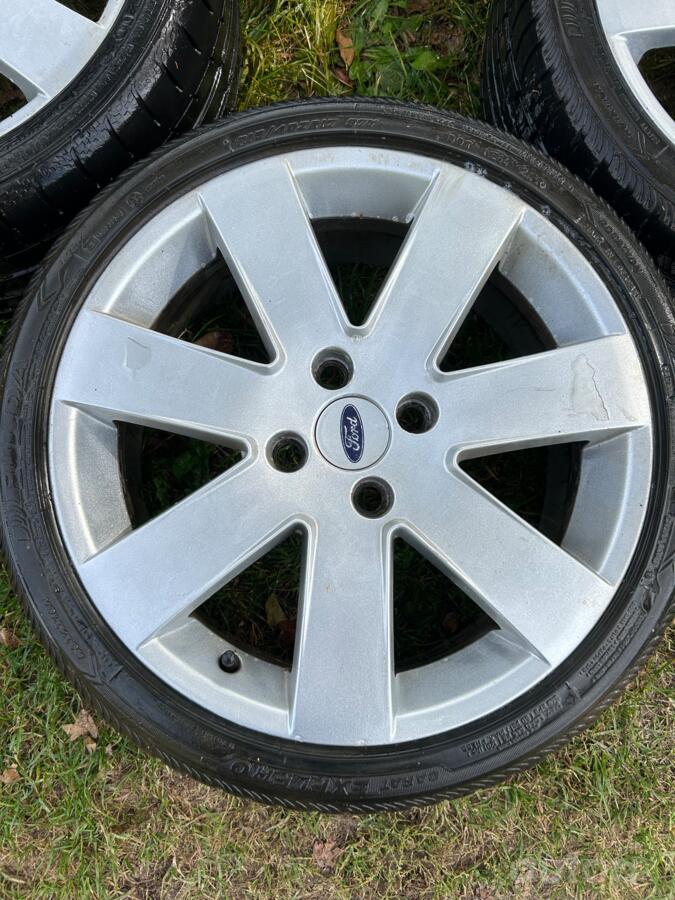 Ford, valuveljed