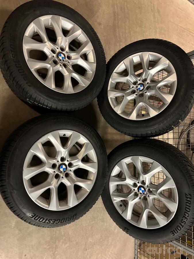 BMW X5, valuveljed