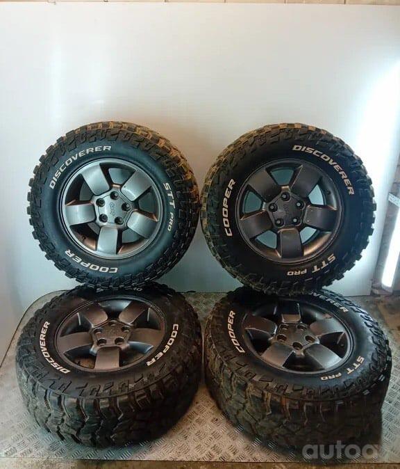 Jeep, valuveljed