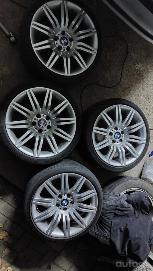 Bmw, valuveljed