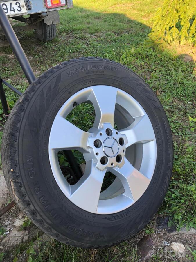 Mercedes Benz, valuveljed