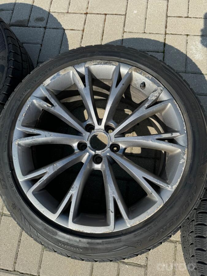 Audi, valuveljed