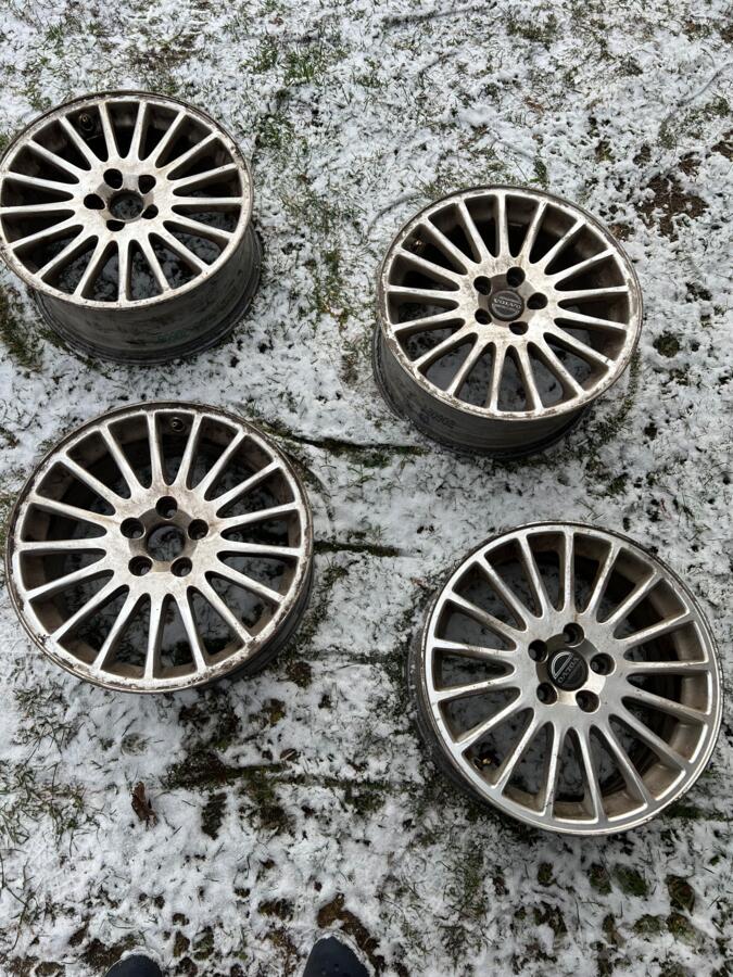Volvo, valuveljed
