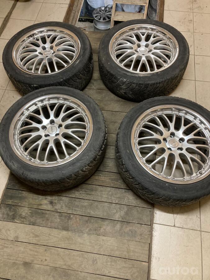 Larzon Panamera, valuveljed