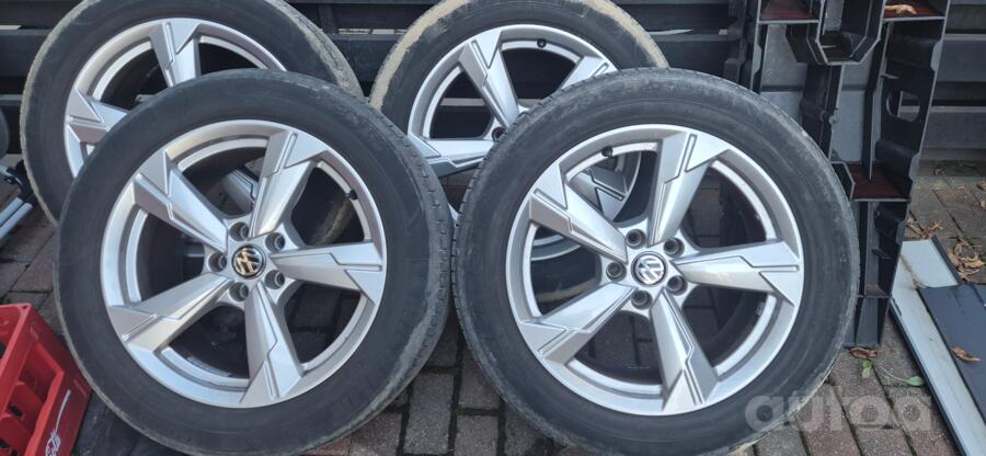 Audi, valuveljed