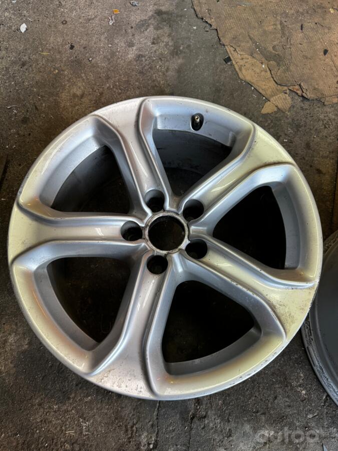 Audi, valuveljed