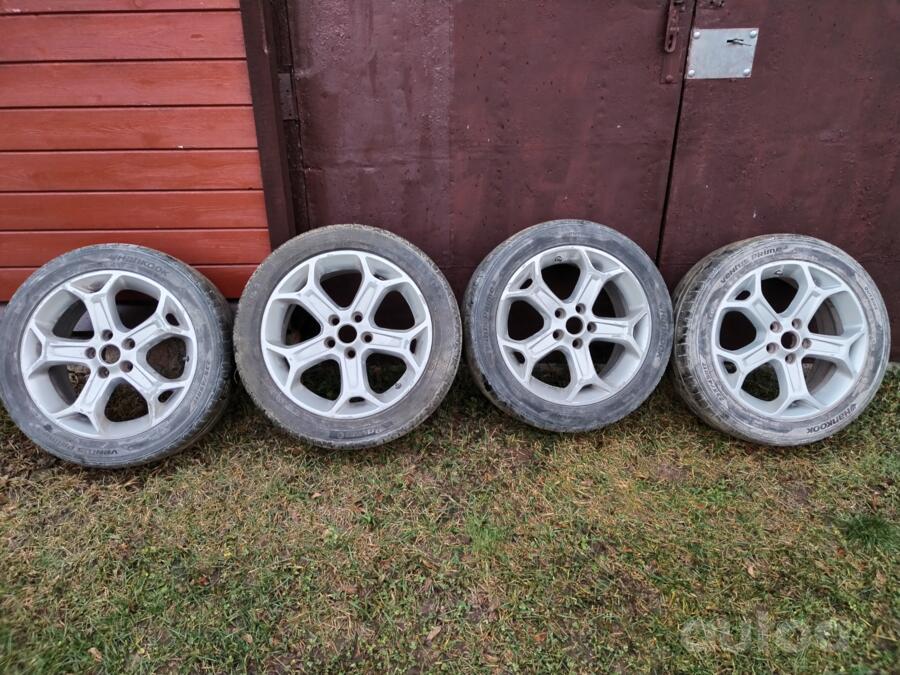 Ford, valuveljed