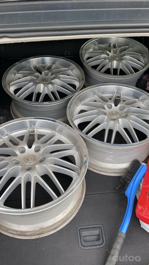 Audi, valuveljed