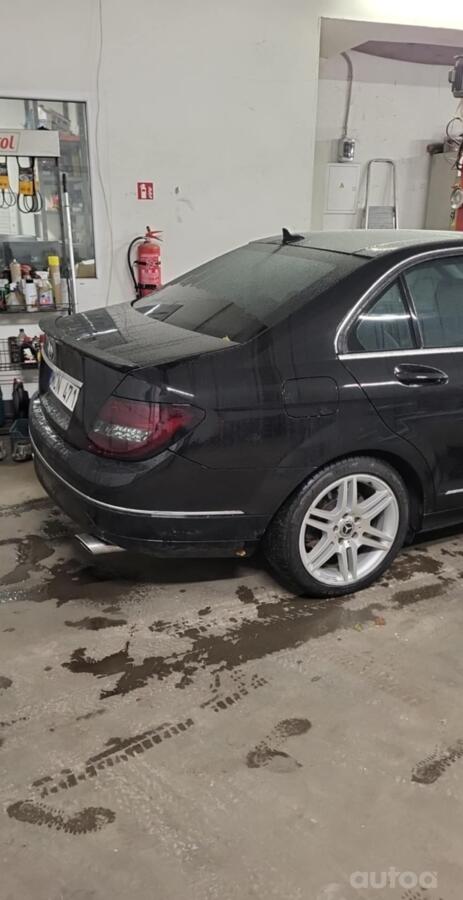 Mercedes, valuveljed