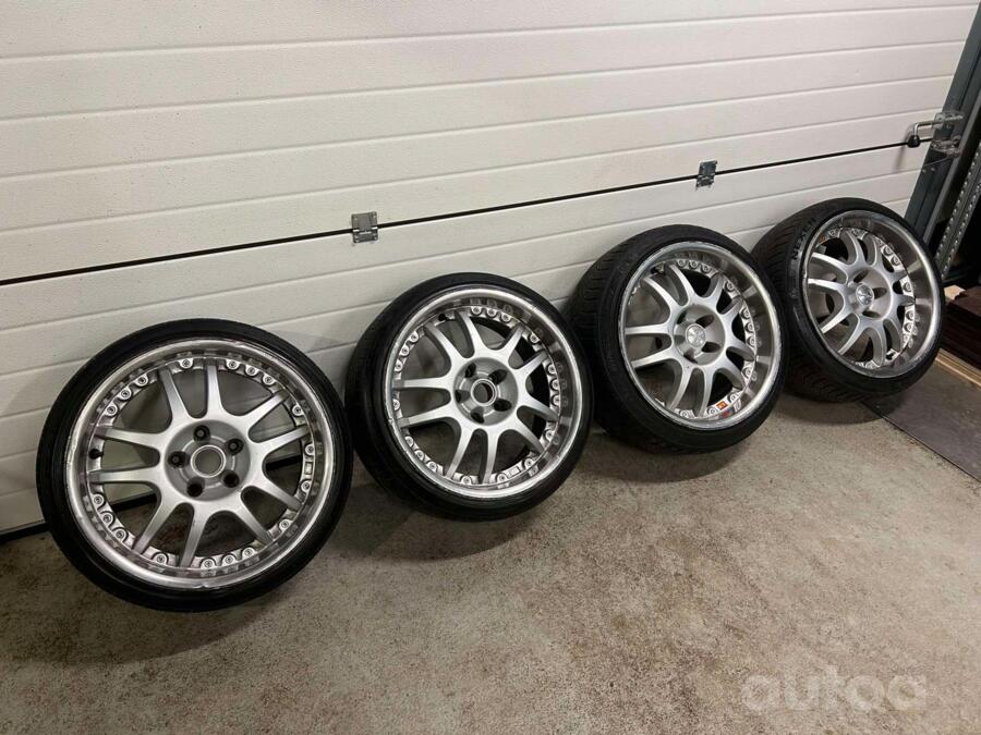 FONDMETAL, valuveljed